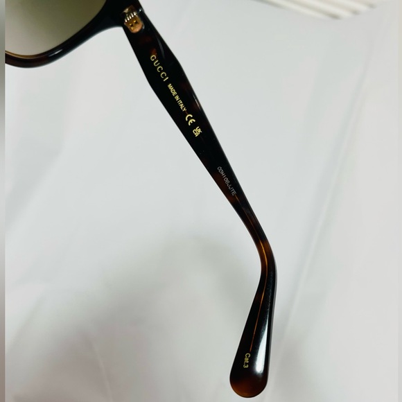 Gucci Authentic sunglass - Picture 4 of 8